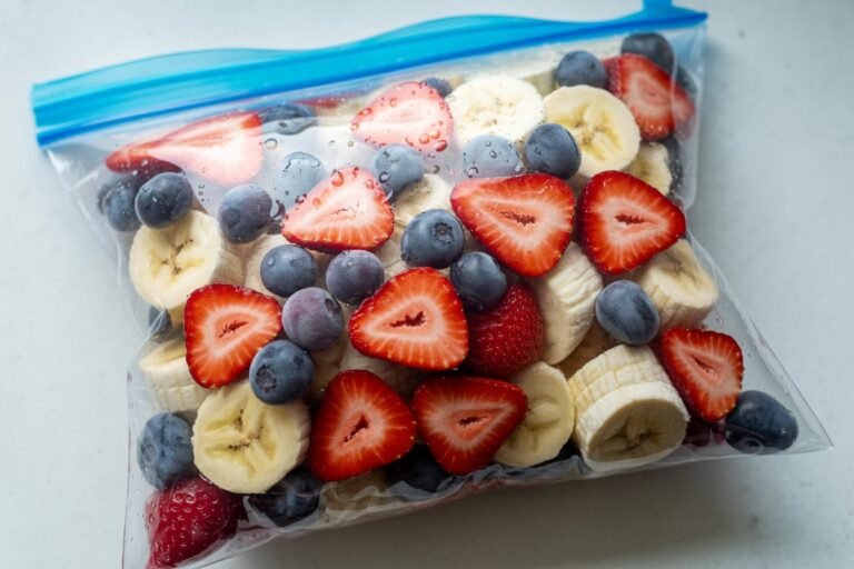 Smoothie Freezer Packs for Easy Mornings | Make-Ahead Breakfast Kits