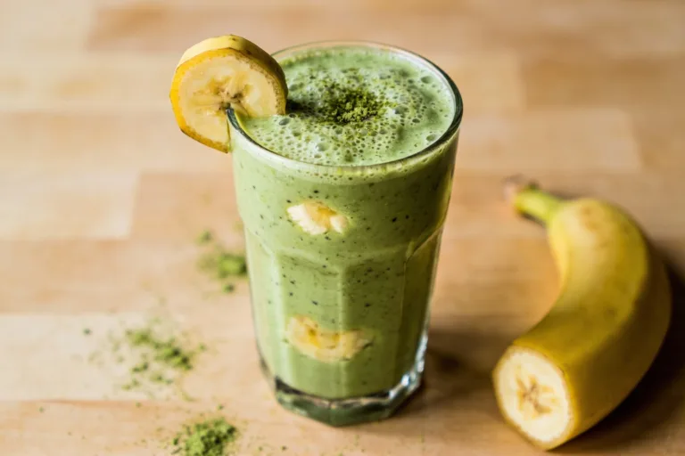 Matcha Banana Smoothie for Smooth Energy