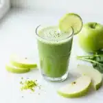 Spring Green Smoothie with Apple, Pear, and Lime That Slaps