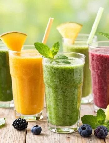 10 Detox Smoothie Recipes for a Light, Fresh Reset You’Ll Love