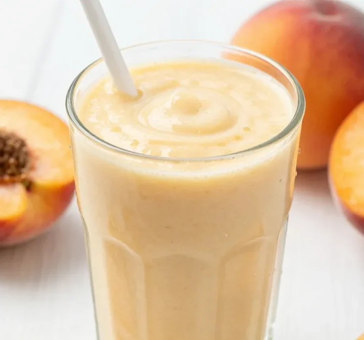 Peach Smoothie Recipe (Creamy, Sunny, and Refreshing) You Need Now