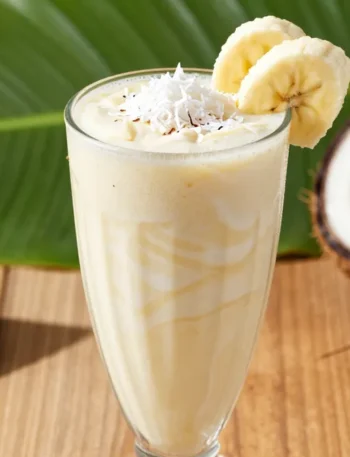 Silky Coconut Smoothie Recipe with Coconut Milk + Banana (Tropical Bliss)