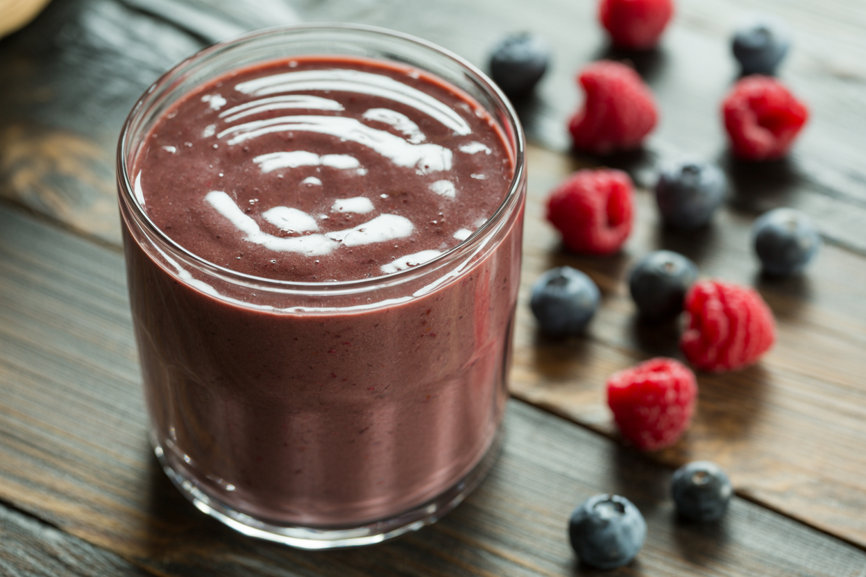 Smoothie That Tastes Better Than Expected - chocolate berry smoothie