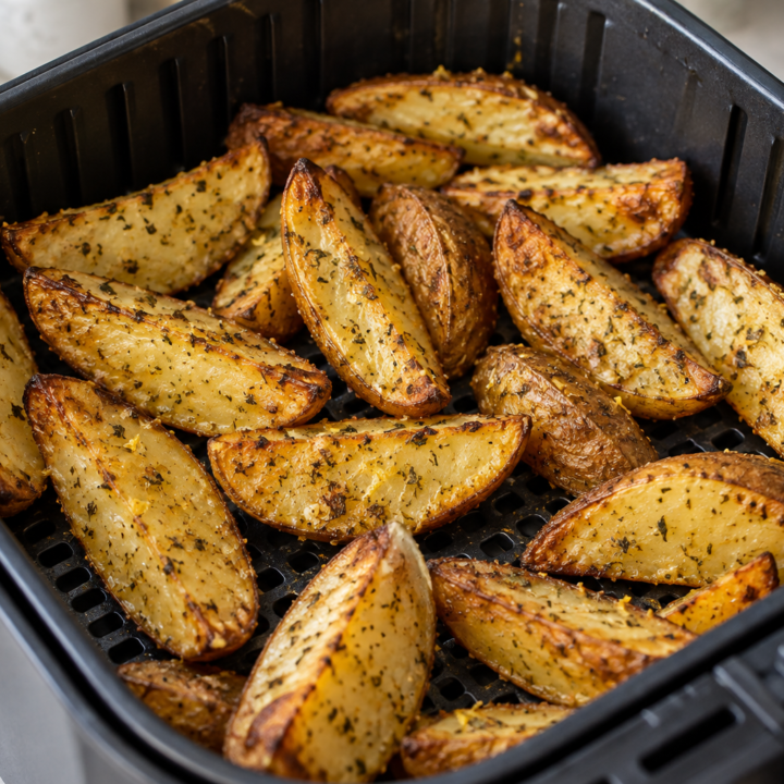 Greek Potatoes in Air Fryer With Lemon and Oregano